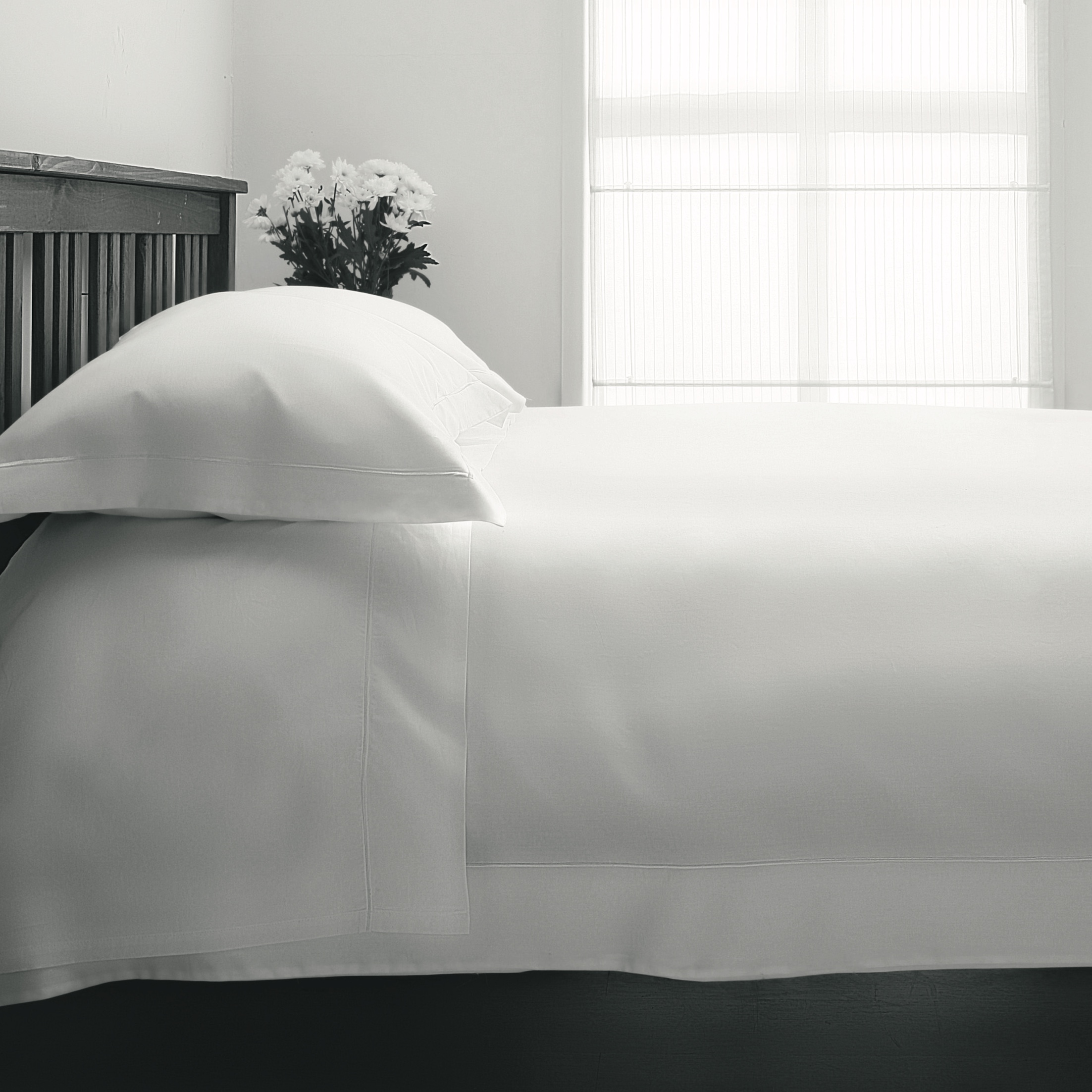 "Belledorm" 400tc Egyptian Cotton : Fitted Sheet (30cm.)